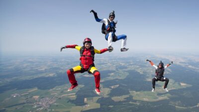 Three sky divers 'falling with style'.